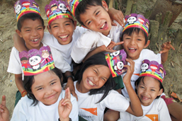 Des parrains à la rencontre de leur filleul au Vietnam Des parrains à la rencontre de leur filleul au Vietnam